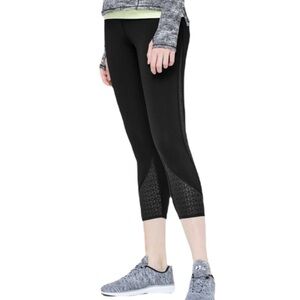 𝅺Lululemon Strength & Sweat Crop 23” Black Gym Running Training Athletic
